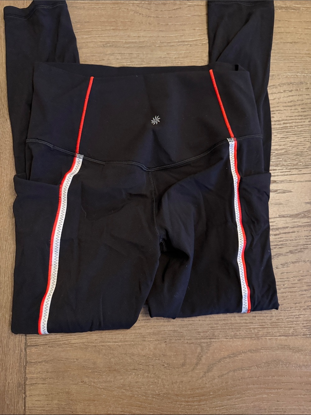 Athleta Salutation stash tipped legging - Picture 8 of 8
